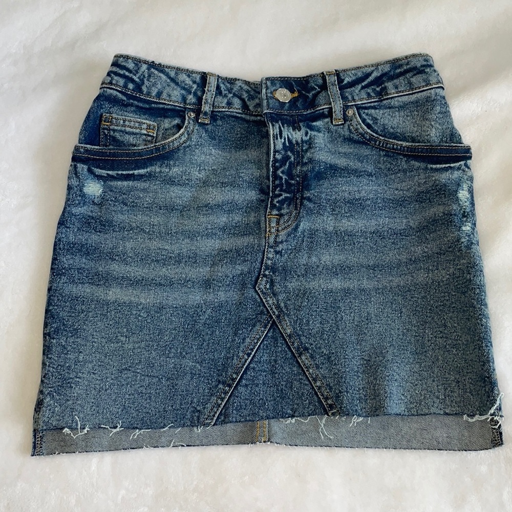 H&M denim skirt !!